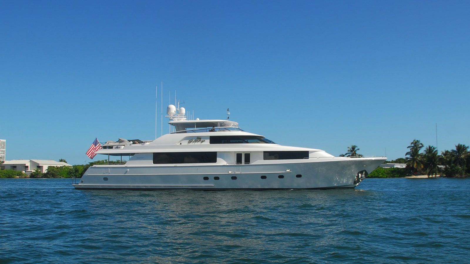 Westport motor yacht Glory sold